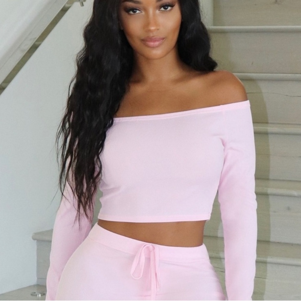 NWT PrettyLittleThing Off the Shoulder Crop Top